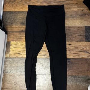 Black Lululemon leggings